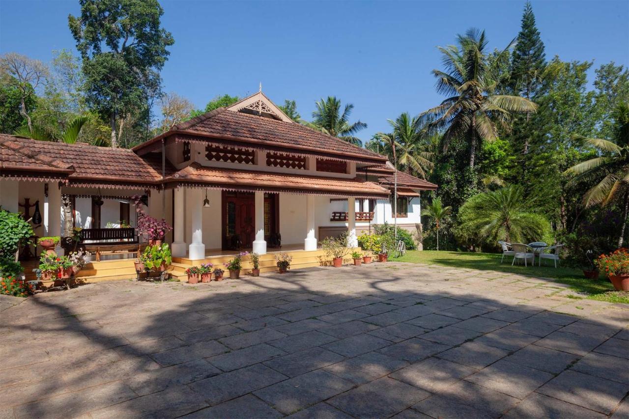 Crystal Homestay By Veo - Part Of Stayvista Madikeri Exterior photo